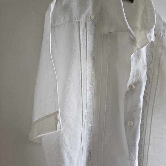 Cubavera White Casual Button Down Shirt Embroidery in Front Short Sleeves Sz L/G - Picture 2 of 12